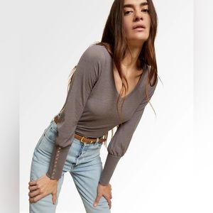 Nation LTD.'s Renatta V-Neck in French Lilac XL EUC